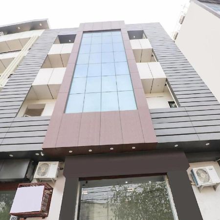 Hotel Red Snapper Couple Friendly At West Delhi 뉴델리 외부 사진