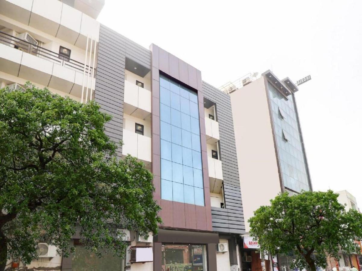 Hotel Red Snapper Couple Friendly At West Delhi 뉴델리 외부 사진